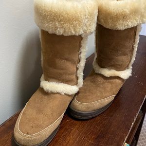Ugg women’s winter boots. Ladies size 10.